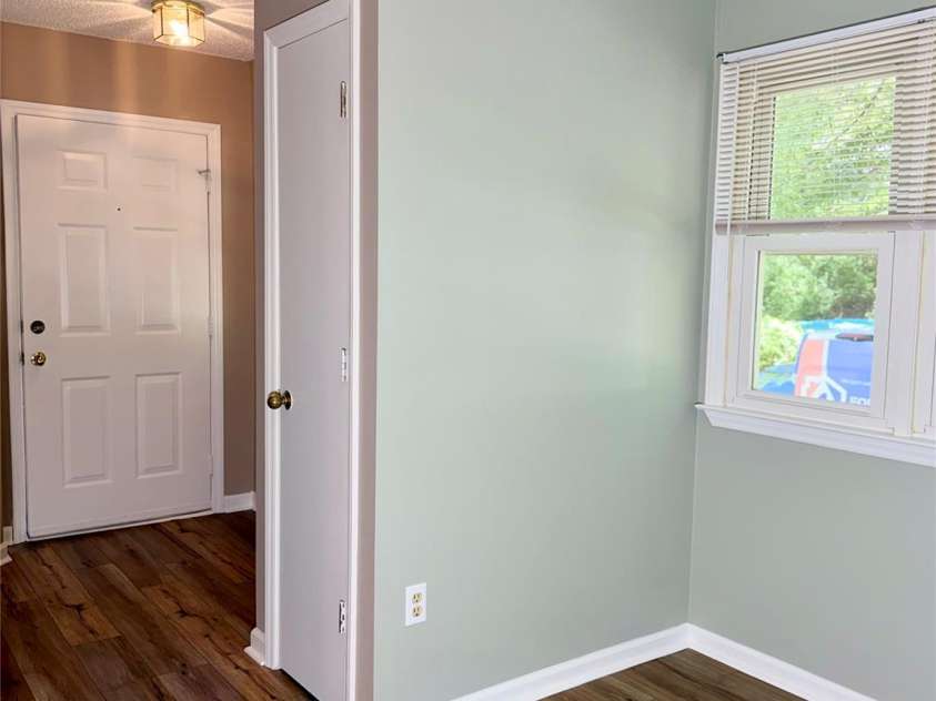 8 Creekside Lane, Asheville, NC 28803.  MLS# CAR4372545, YatesRealty ID 16791. 