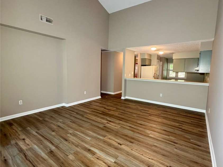 8 Creekside Lane, Asheville, NC 28803.  MLS# CAR4372545, YatesRealty ID 16791. 
