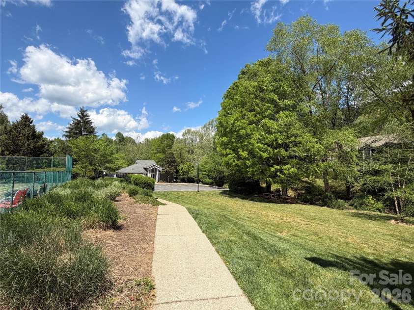 8 Creekside Lane, Asheville, NC 28803.  MLS# CAR4372545, YatesRealty ID 16791. 