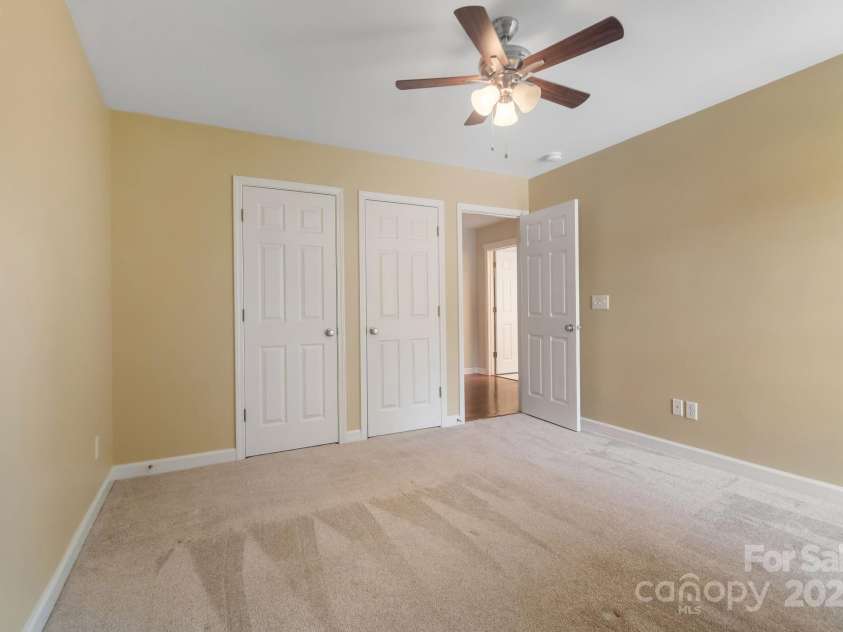 12013 Regent Ridge Lane, Charlotte, NC 28278.  MLS# CAR4254769, YatesRealty ID 16793. 2rd Bedroom - newer carpet