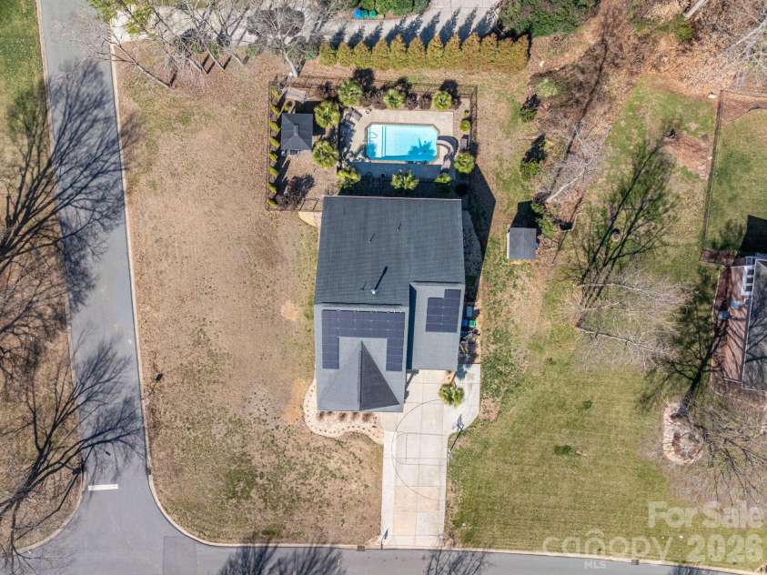 1819 Chesterfield Drive, Belmont, NC 28012.  MLS# CAR4349946, YatesRealty ID 16794. 