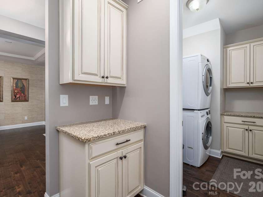1819 Chesterfield Drive, Belmont, NC 28012.  MLS# CAR4349946, YatesRealty ID 16794. Laundry