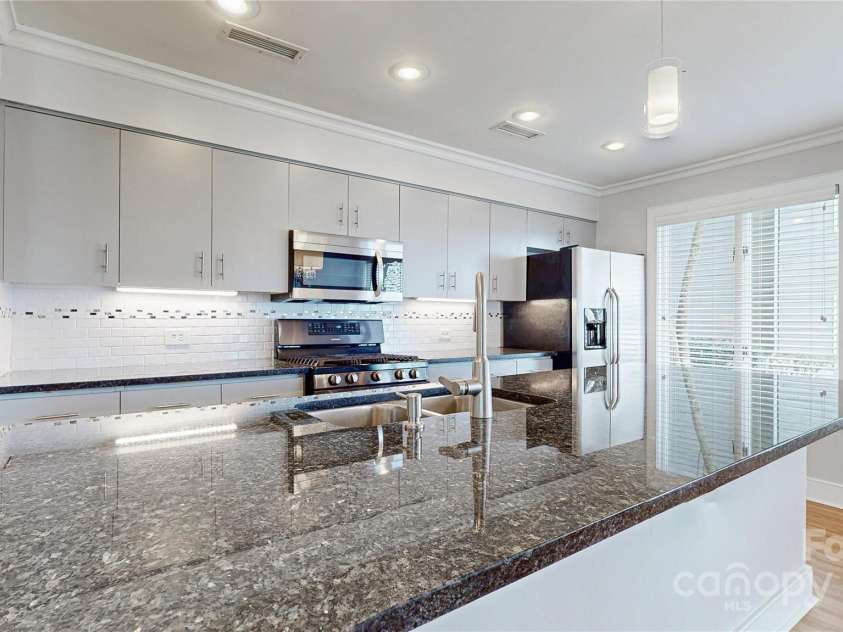 401 Lake Club Drive, Rock Hill, SC 29732.  MLS# CAR4264641, YatesRealty ID 16794. 