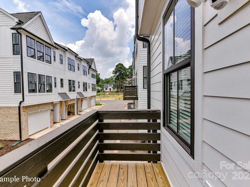 2025 Belmont Terraces Lane, Charlotte, NC 28205.  MLS# CAR4132114, YatesRealty ID 16795. 