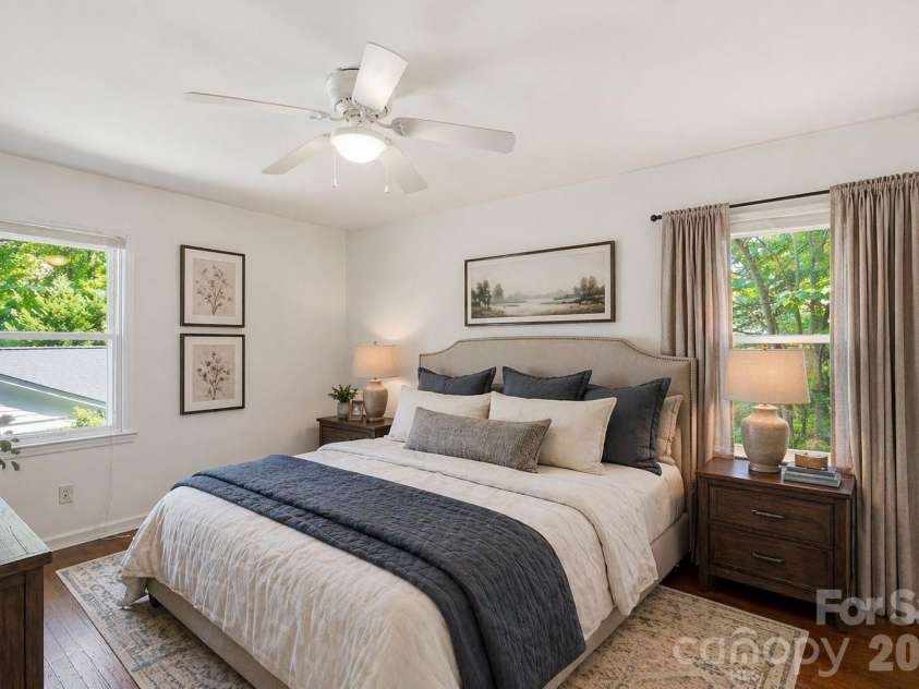 5000 Glenbrier Drive, Charlotte, NC 28212.  MLS# CAR4364700, YatesRealty ID 16795. Virtually staged