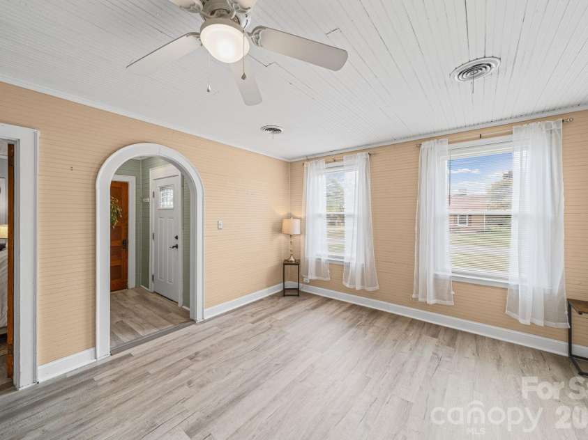 647 Still Street, Chester, SC 29706.  MLS# CAR4343695, YatesRealty ID 16798. 