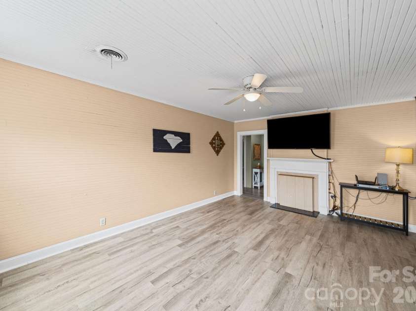 647 Still Street, Chester, SC 29706.  MLS# CAR4343695, YatesRealty ID 16798. 