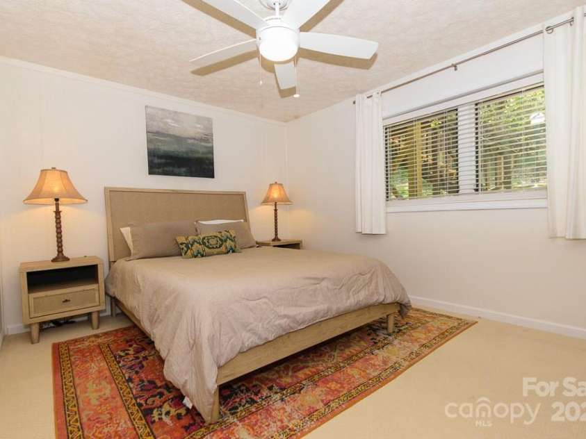 220 Northridge Road, Beech Mountain, NC 28604.  MLS# CAR4300287, YatesRealty ID 16799. 