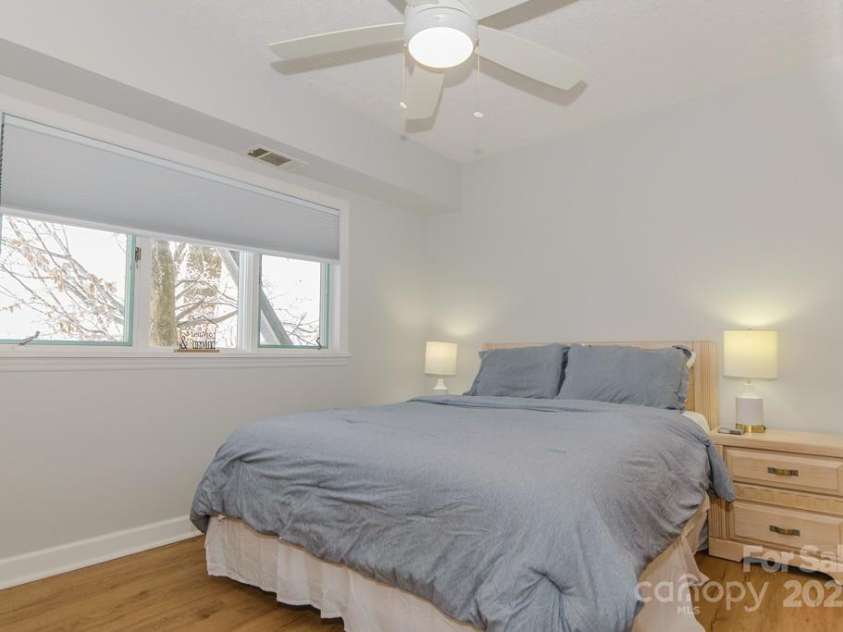 220 Northridge Road, Beech Mountain, NC 28604.  MLS# CAR4300287, YatesRealty ID 16799. 