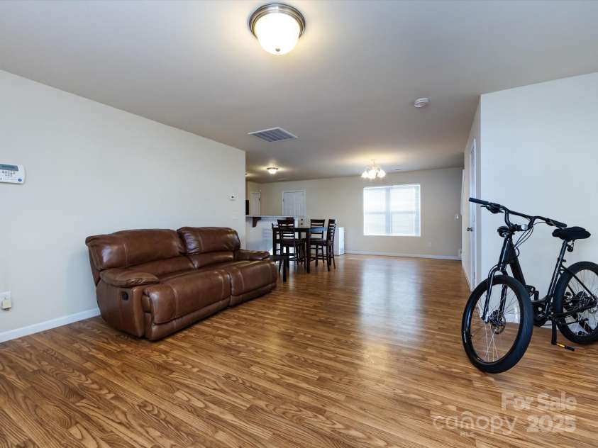 4529 Esmeralda Drive, Charlotte, NC 28269.  MLS# CAR4216566, YatesRealty ID 1680. 