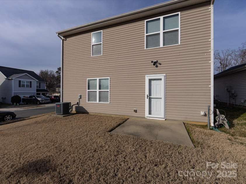 4529 Esmeralda Drive, Charlotte, NC 28269.  MLS# CAR4216566, YatesRealty ID 1680. 