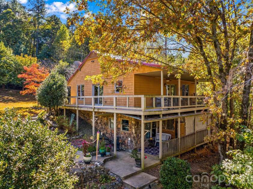 153 Mcgregor Lane, Statesville, NC 28625.  MLS# CAR4314414, YatesRealty ID 16800. 