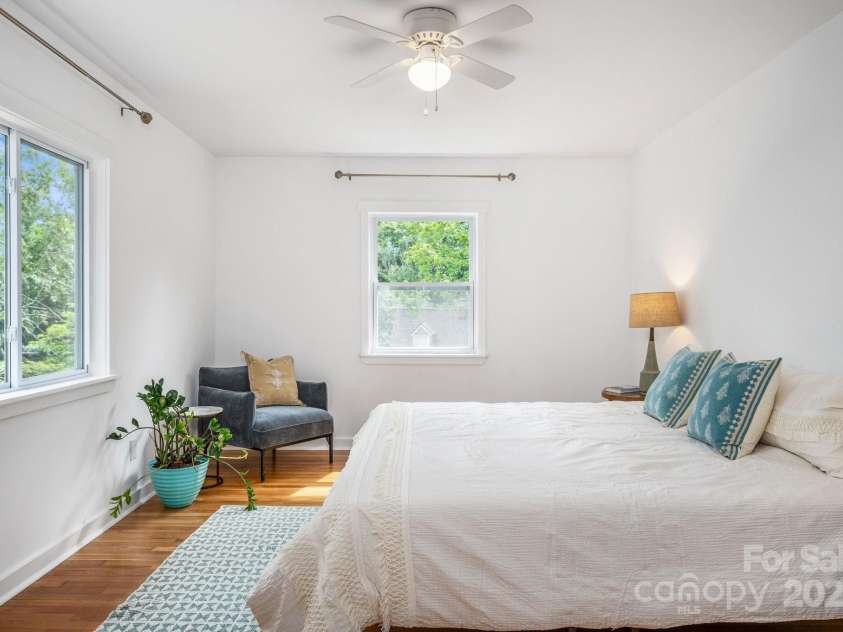 12 Canterbury Road, Asheville, NC 28805.  MLS# CAR4260435, YatesRealty ID 16801. Spacious and lets in lots of natural light