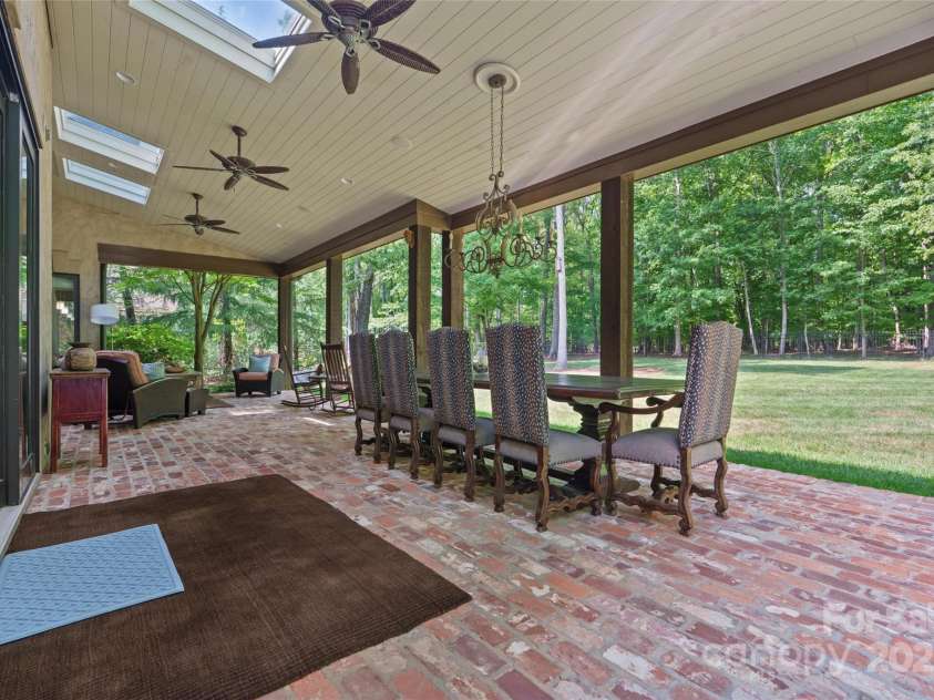 7906 Skye Lochs Drive, Waxhaw, NC 28173.  MLS# CAR4253185, YatesRealty ID 16803. 