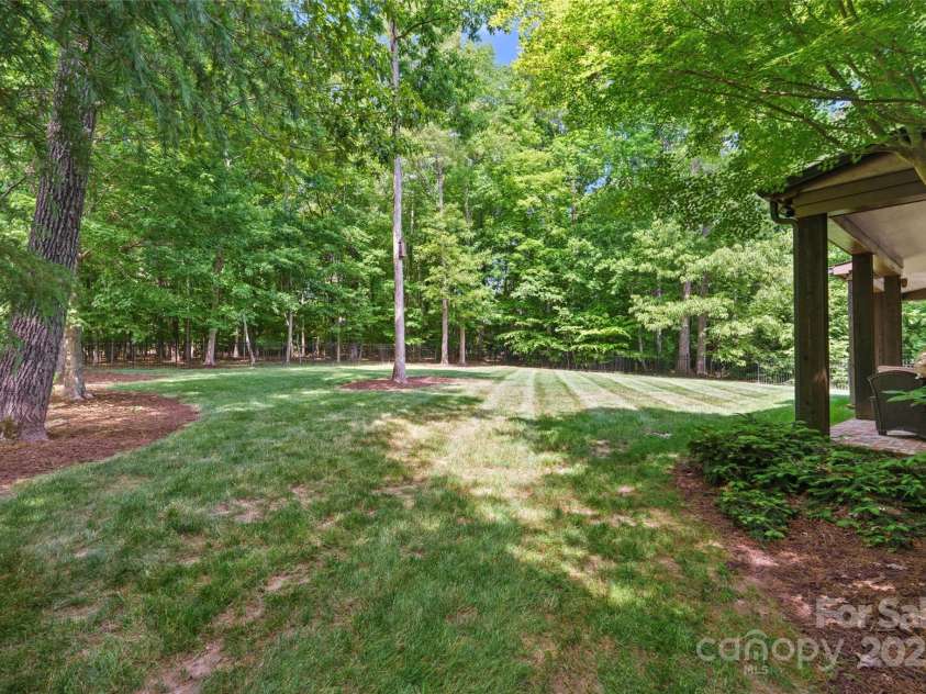 7906 Skye Lochs Drive, Waxhaw, NC 28173.  MLS# CAR4253185, YatesRealty ID 16803. 