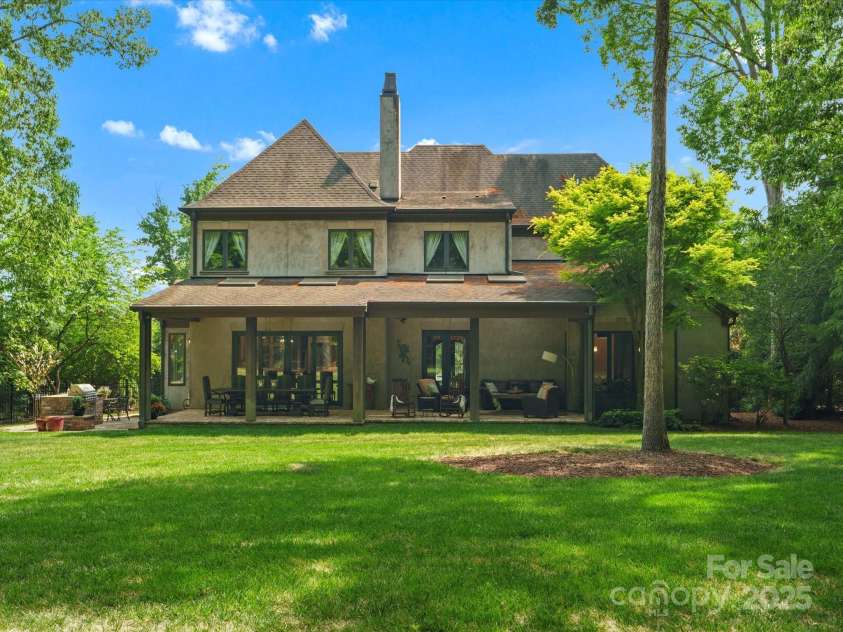 7906 Skye Lochs Drive, Waxhaw, NC 28173.  MLS# CAR4253185, YatesRealty ID 16803. 