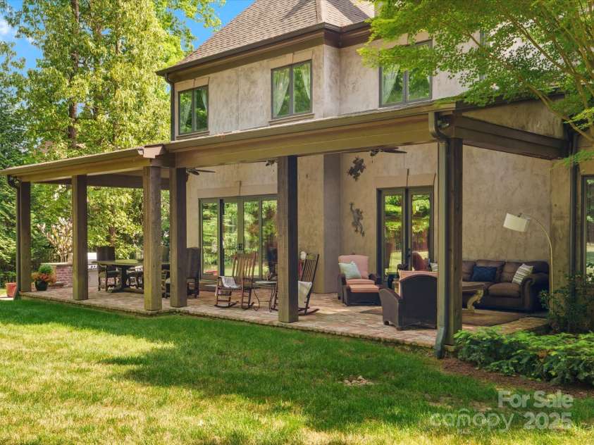 7906 Skye Lochs Drive, Waxhaw, NC 28173.  MLS# CAR4253185, YatesRealty ID 16803. Covered porch perfect for entertaining