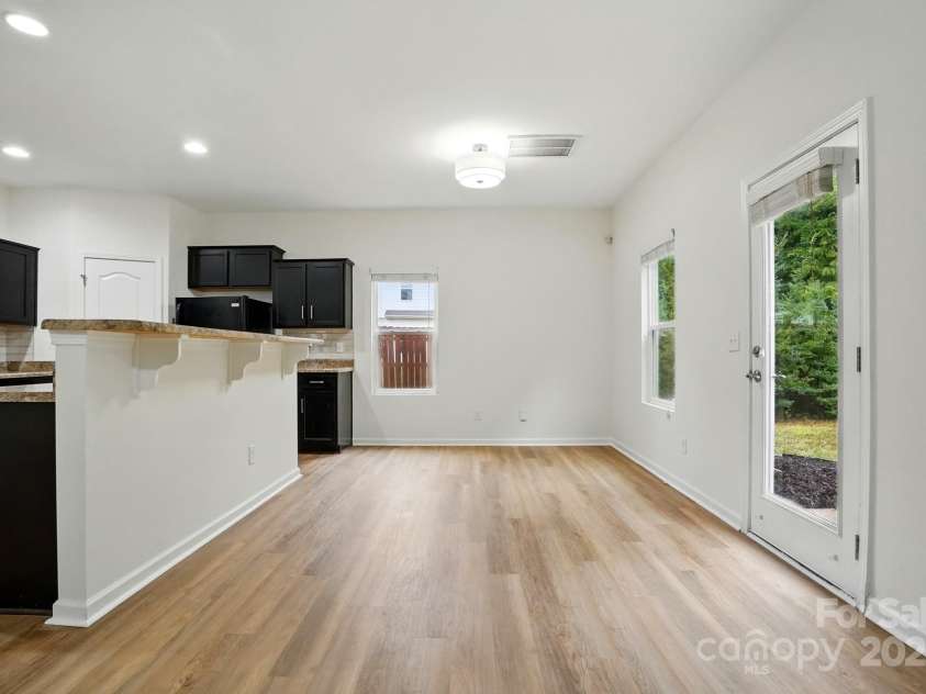 6322 Sydney Mae Lane, Charlotte, NC 28262.  MLS# CAR4260028, YatesRealty ID 16804. 