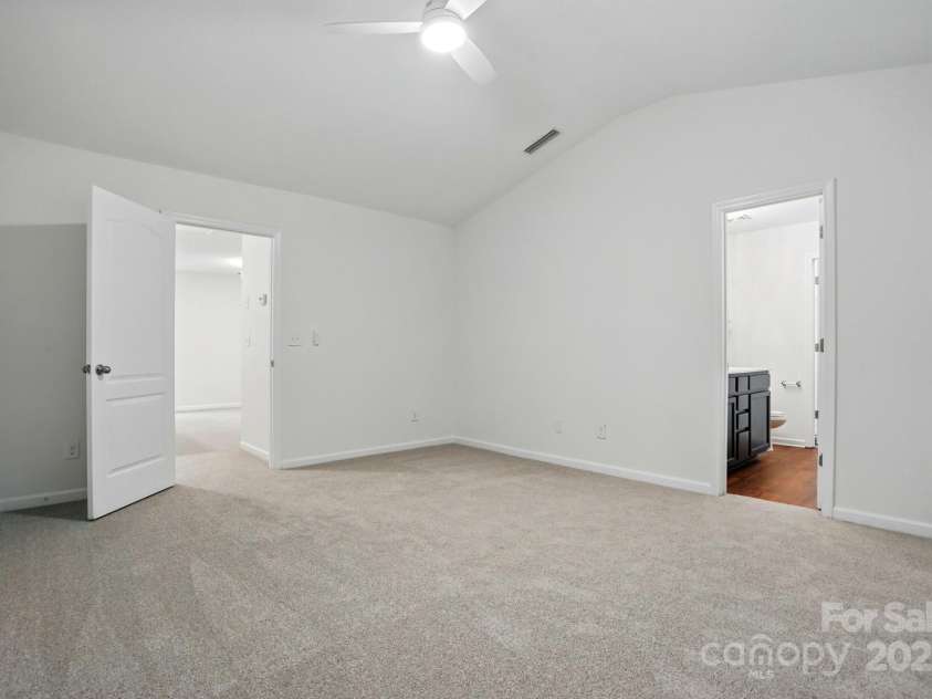 6322 Sydney Mae Lane, Charlotte, NC 28262.  MLS# CAR4260028, YatesRealty ID 16804. 