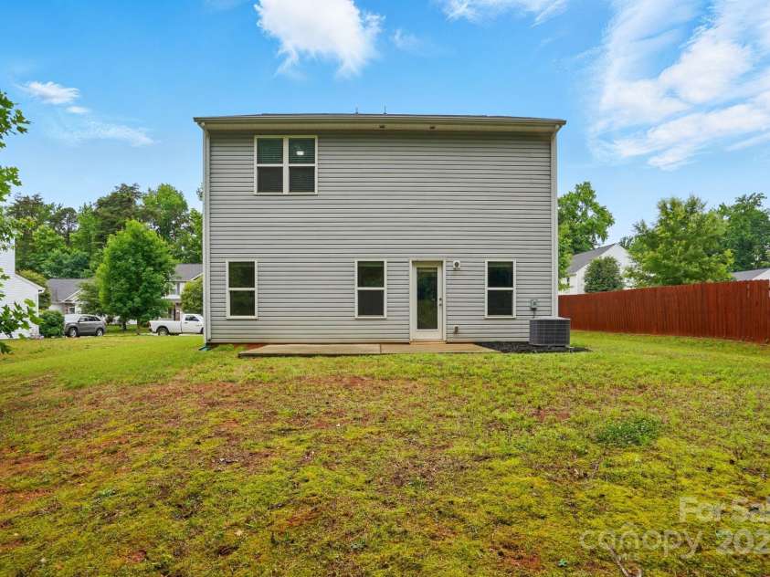 6322 Sydney Mae Lane, Charlotte, NC 28262.  MLS# CAR4260028, YatesRealty ID 16804. 