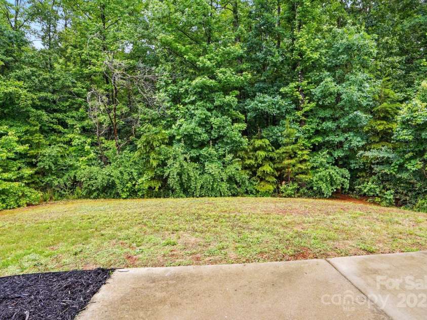 6322 Sydney Mae Lane, Charlotte, NC 28262.  MLS# CAR4260028, YatesRealty ID 16804. 