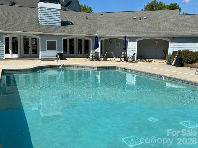 18809 Nautical Drive, Cornelius, NC 28031.  MLS# CAR4365474, YatesRealty ID 16807. 