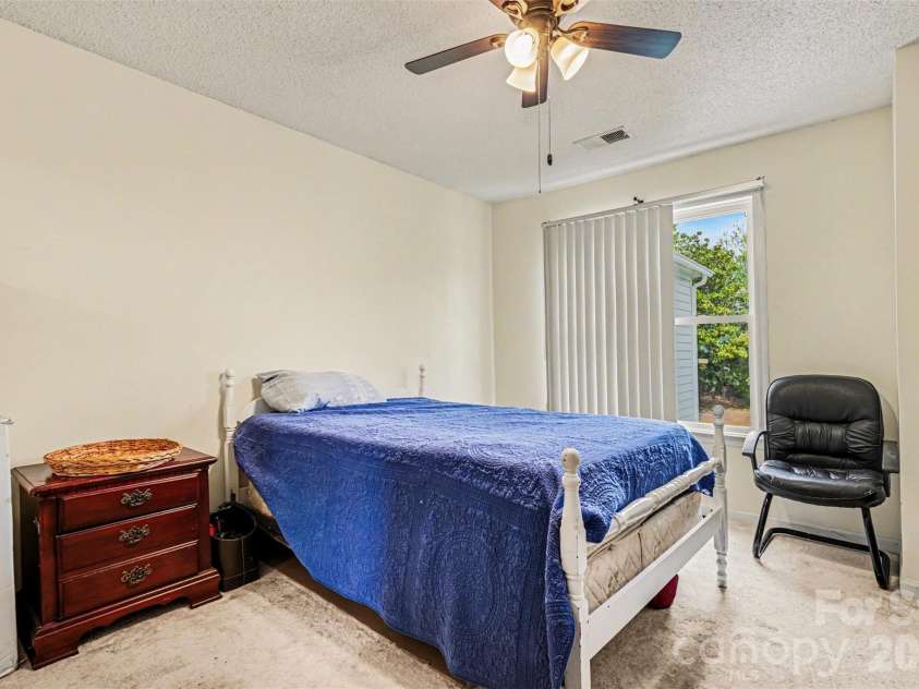 18809 Nautical Drive, Cornelius, NC 28031.  MLS# CAR4365474, YatesRealty ID 16807. 