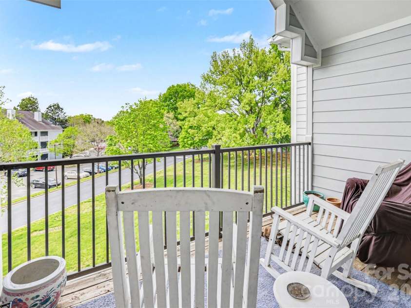 18809 Nautical Drive, Cornelius, NC 28031.  MLS# CAR4365474, YatesRealty ID 16807. 