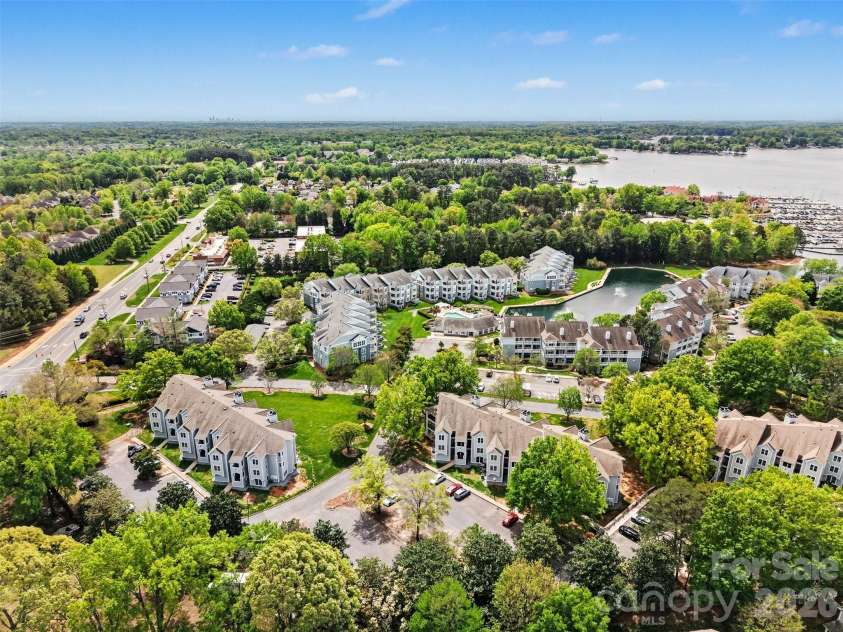 18809 Nautical Drive, Cornelius, NC 28031.  MLS# CAR4365474, YatesRealty ID 16807. 