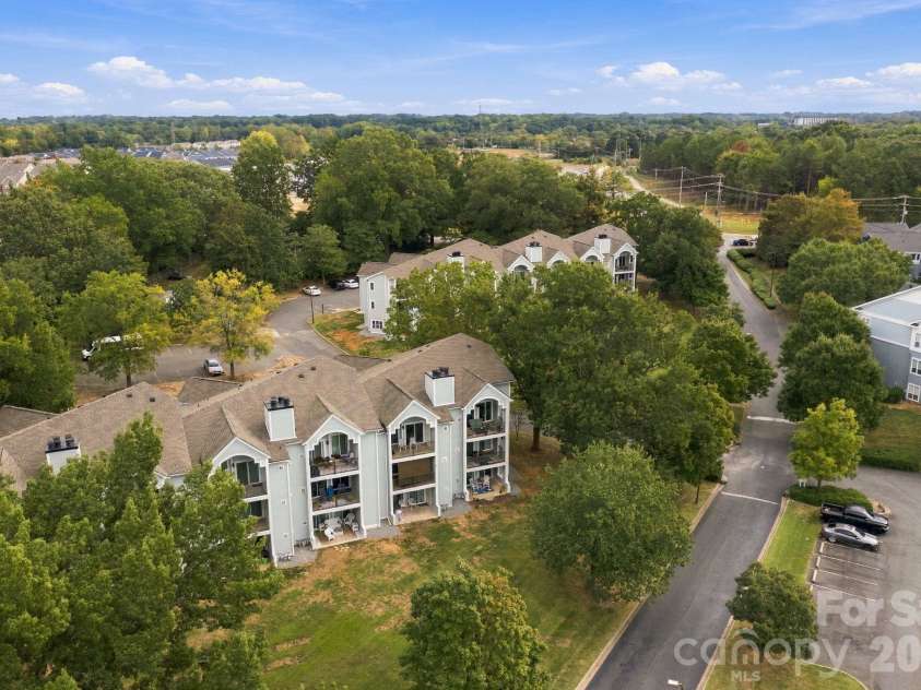 18809 Nautical Drive, Cornelius, NC 28031.  MLS# CAR4428851, YatesRealty ID 16807. 