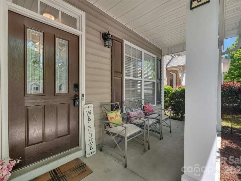 9614 Turning Wheel Drive, Charlotte, NC 28214.  MLS# CAR4257230, YatesRealty ID 16808. 