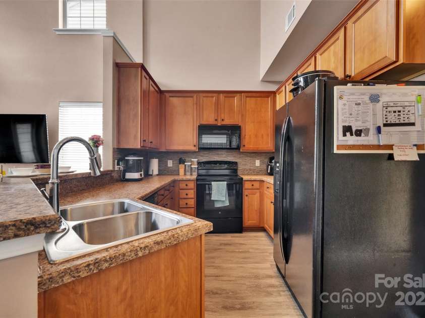 9614 Turning Wheel Drive, Charlotte, NC 28214.  MLS# CAR4257230, YatesRealty ID 16808. 