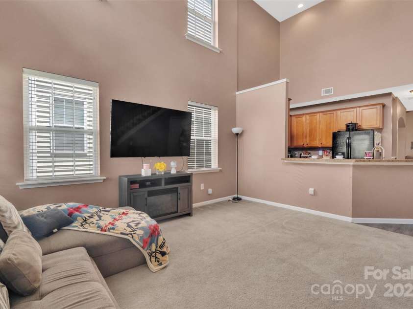 9614 Turning Wheel Drive, Charlotte, NC 28214.  MLS# CAR4257230, YatesRealty ID 16808. 