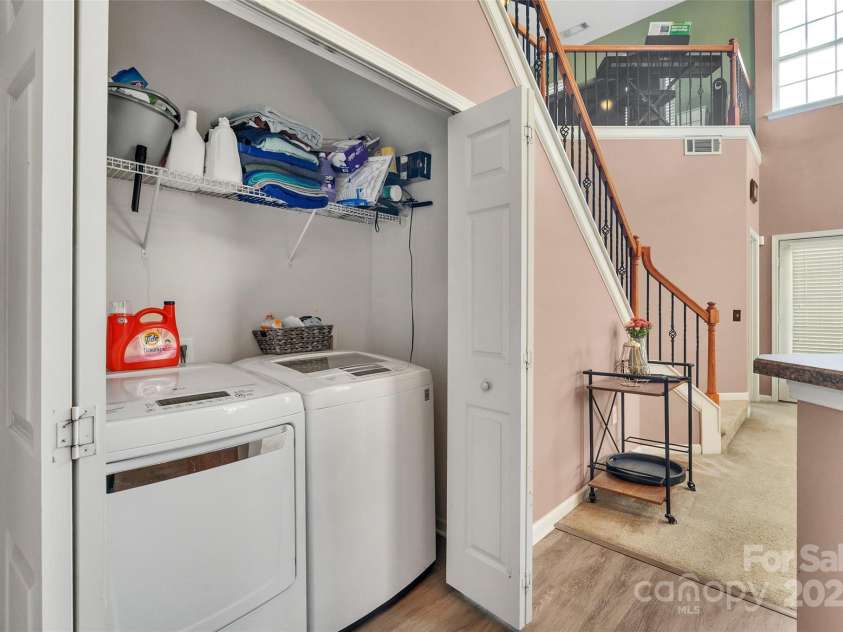 9614 Turning Wheel Drive, Charlotte, NC 28214.  MLS# CAR4257230, YatesRealty ID 16808. 