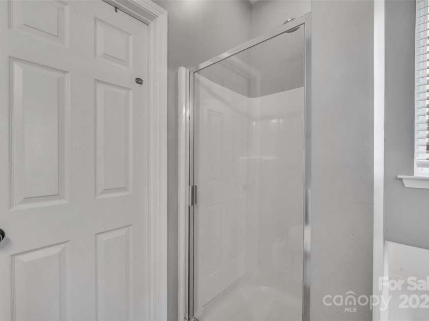 9614 Turning Wheel Drive, Charlotte, NC 28214.  MLS# CAR4257230, YatesRealty ID 16808. 