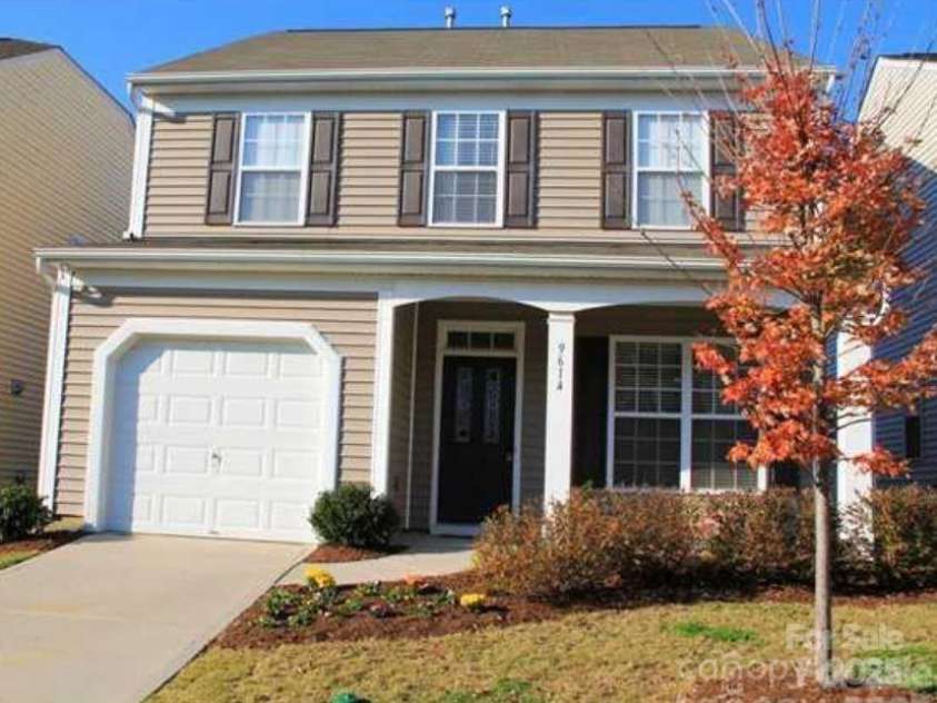9614 Turning Wheel Drive, Charlotte, NC 28214.  MLS# CAR4257230, YatesRealty ID 16808. 