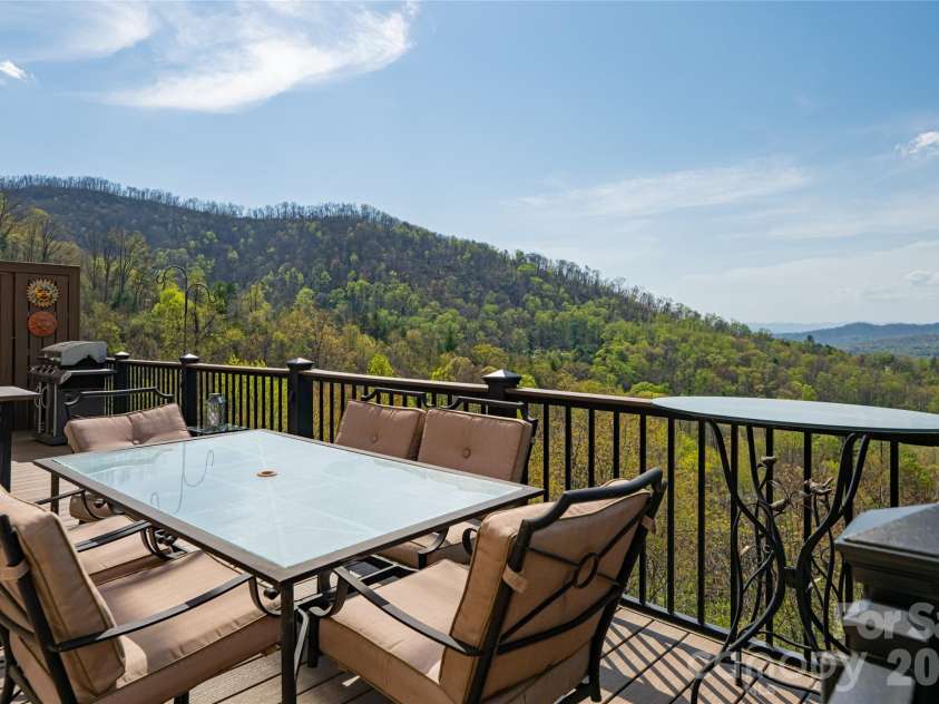 116 Dalya Road, Swannanoa, NC 28778.  MLS# CAR4346985, YatesRealty ID 16809. 