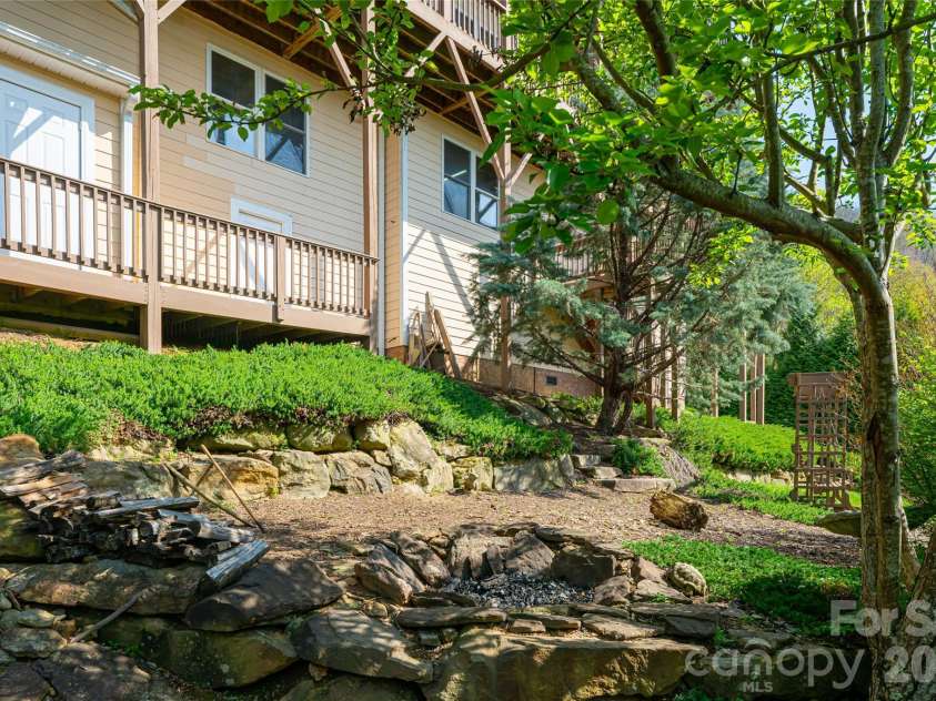 116 Dalya Road, Swannanoa, NC 28778.  MLS# CAR4346985, YatesRealty ID 16809. 