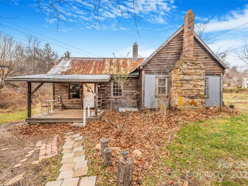 1 Mustang Drive, Leicester, NC 28748.  MLS# CAR4327824, YatesRealty ID 1681. Charming character abounds in the oldest standing home in the hollar! 