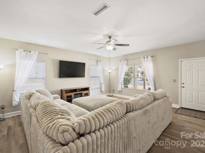 1008 Newton Avenue, Rock Hill, SC 29732.  MLS# CAR4232677, YatesRealty ID 16810. 