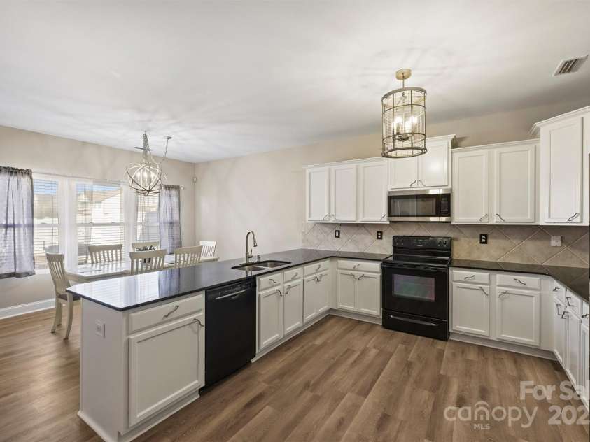 1008 Newton Avenue, Rock Hill, SC 29732.  MLS# CAR4232677, YatesRealty ID 16810. 