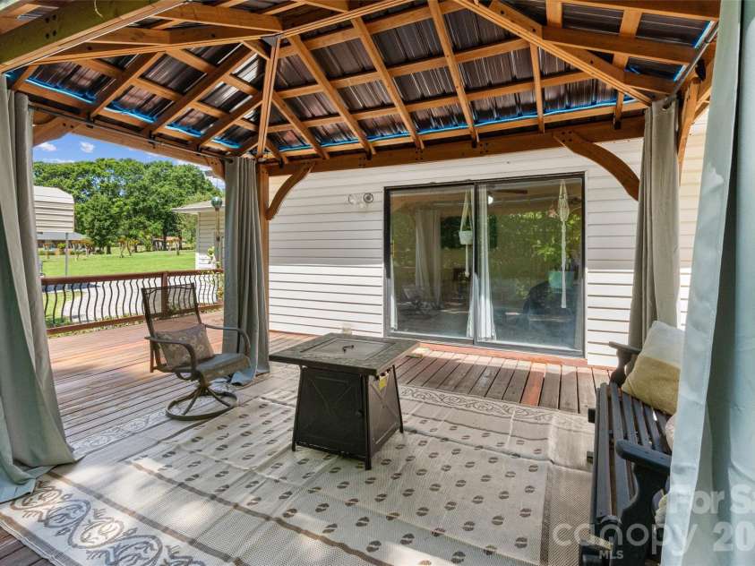 120 Captain White Drive, Rock Hill, SC 29730.  MLS# CAR4373767, YatesRealty ID 16811. 