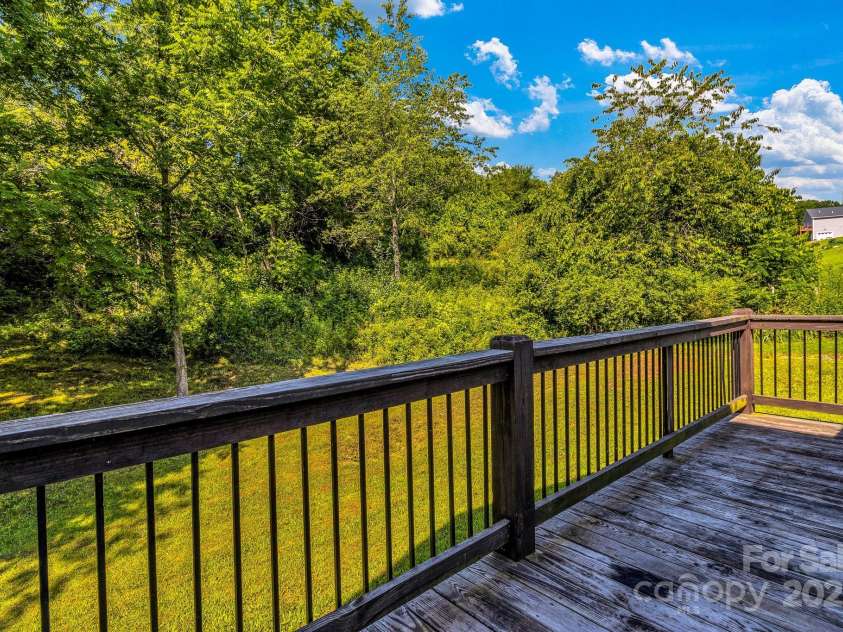 1024 Bear Creek Road, Leicester, NC 28748.  MLS# CAR4277159, YatesRealty ID 16812. 