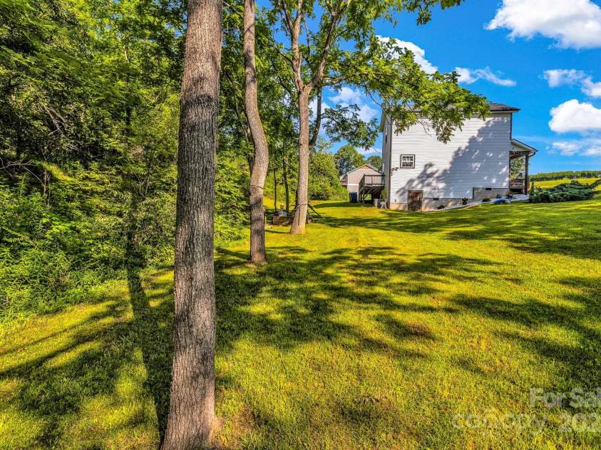 1024 Bear Creek Road, Leicester, NC 28748.  MLS# CAR4277159, YatesRealty ID 16812. 