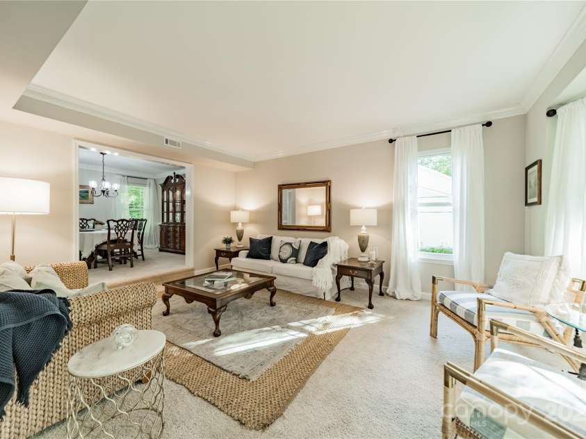 9920 White Cascade Drive, Charlotte, NC 28269.  MLS# CAR4264407, YatesRealty ID 16812. Living Room