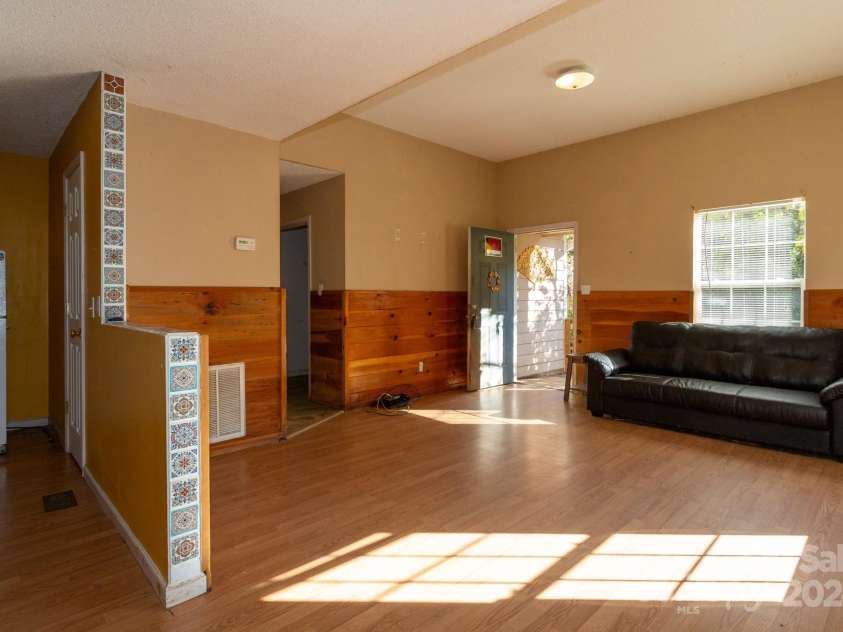 4020 Old 10 Highway, Nebo, NC 28761.  MLS# CAR4198420, YatesRealty ID 16813. 