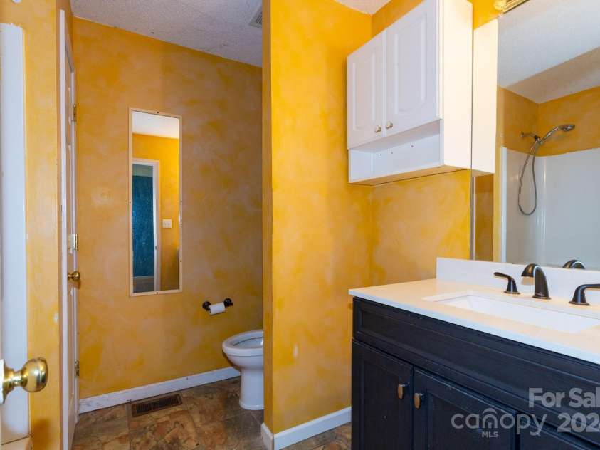4020 Old 10 Highway, Nebo, NC 28761.  MLS# CAR4198420, YatesRealty ID 16813. 