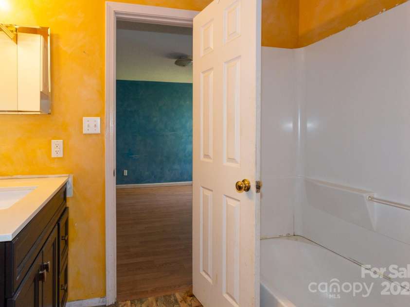 4020 Old 10 Highway, Nebo, NC 28761.  MLS# CAR4198420, YatesRealty ID 16813. 