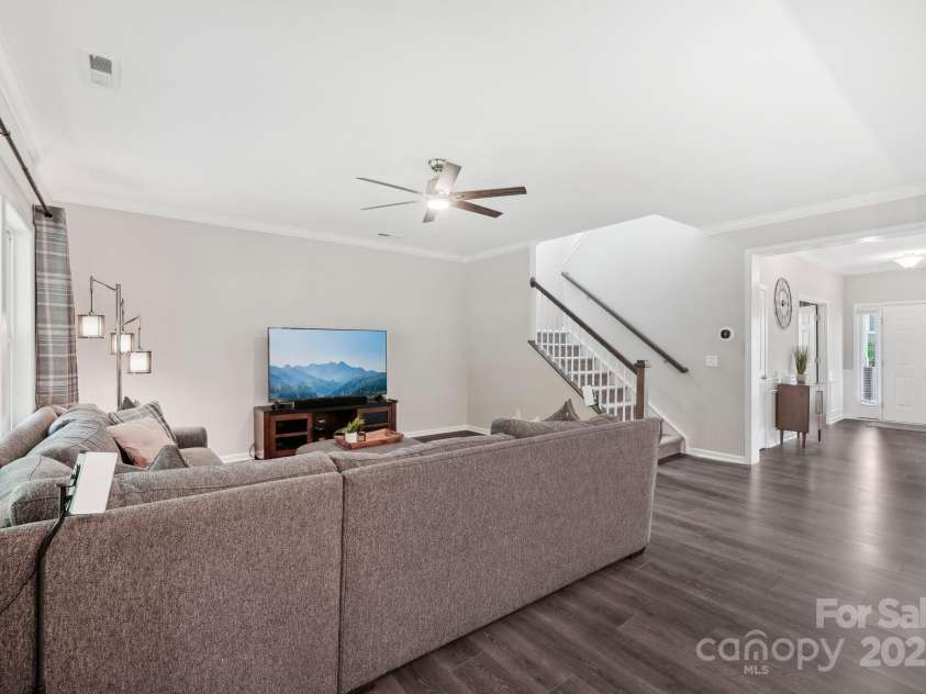 3218 Gilroy Drive, Fort Mill, SC 29707.  MLS# CAR4257644, YatesRealty ID 16814. 