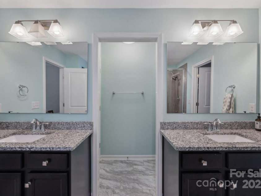 3218 Gilroy Drive, Fort Mill, SC 29707.  MLS# CAR4257644, YatesRealty ID 16814. 